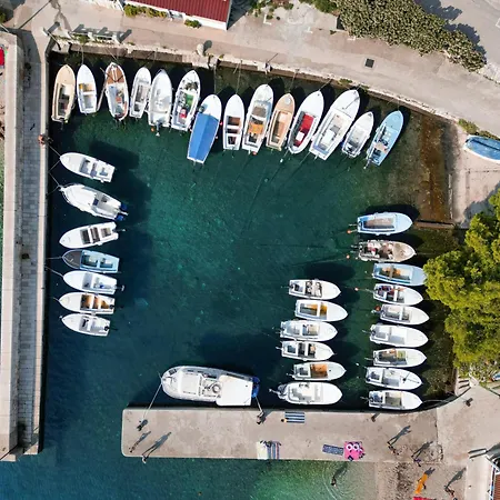 Pansion Palme Appartement Drvenik (Split-Dalmatia)