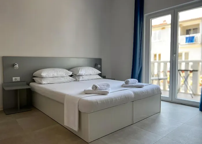 Pansion Palme Drvenik (Split-Dalmatia)