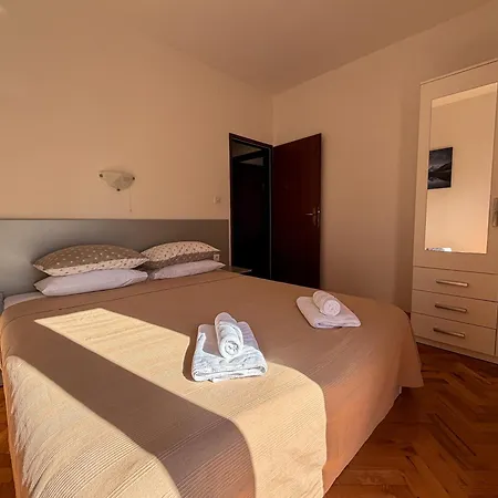 Pansion Palme Διαμέρισμα Drvenik (Split-Dalmatia)