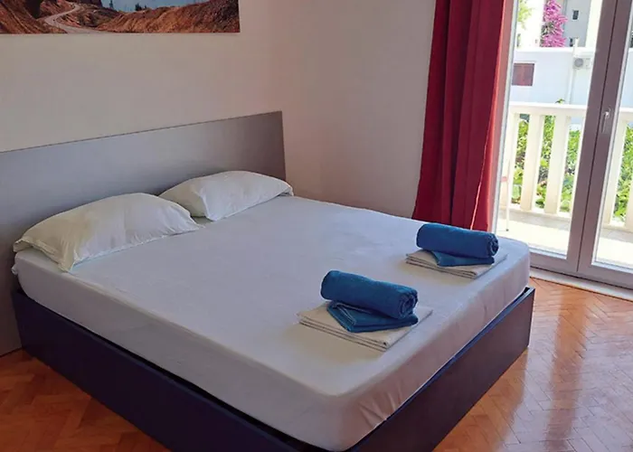 Pansion Palme Drvenik (Split-Dalmatia)